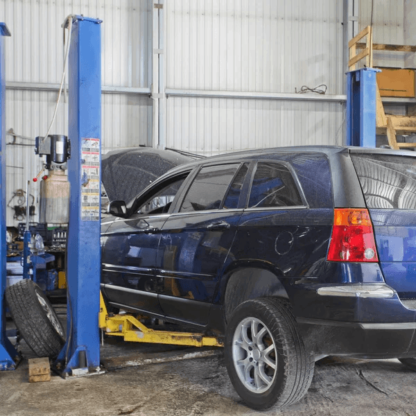 autoberatung-reparatur-gebrauchtwagen-werkstatt-reparatur Fahrzeug begutachten Autoreparatur Gebrauchtwagen